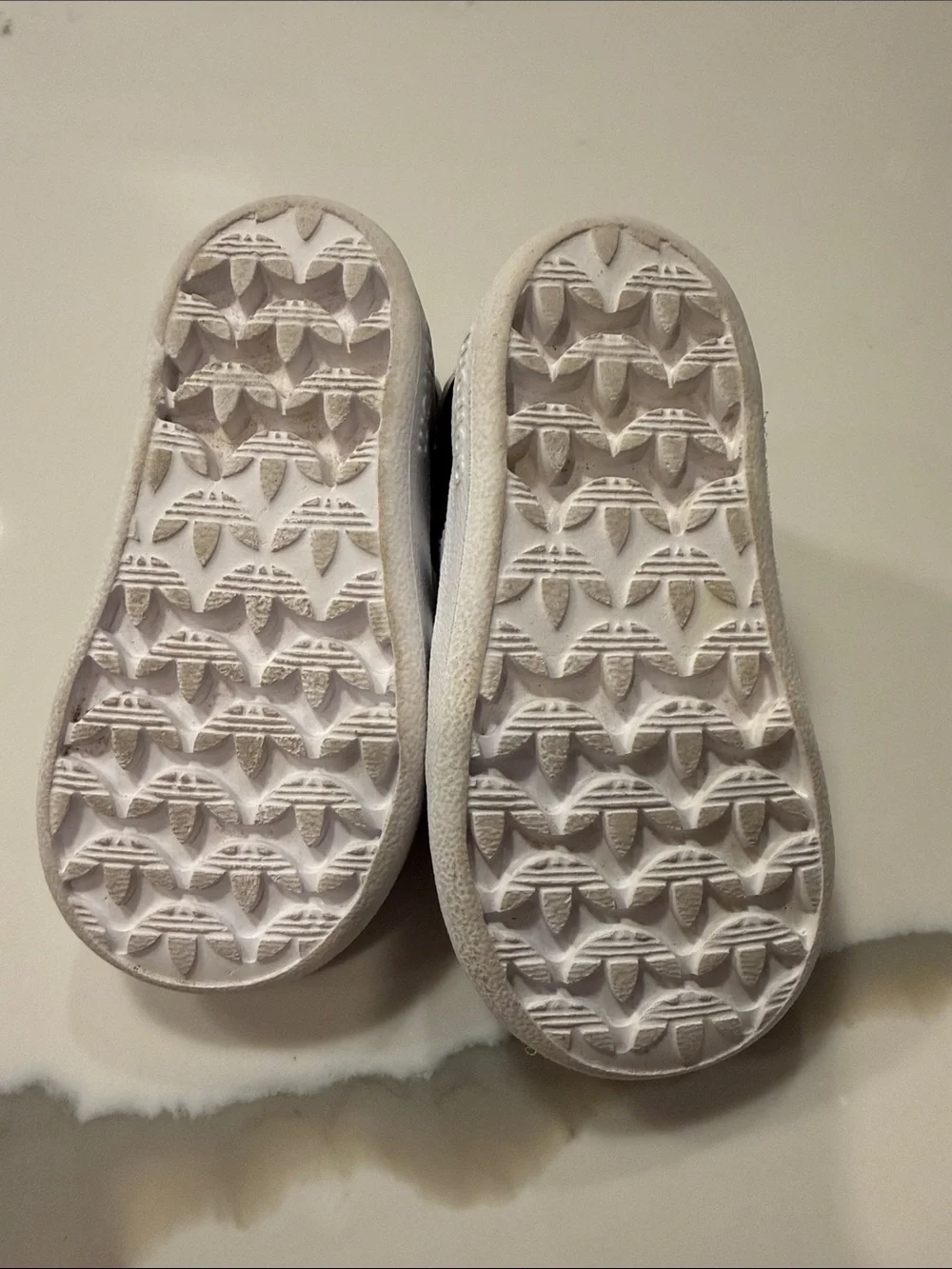 adidas Kids Superstar Sneakers - Black and White - 6 Toddler